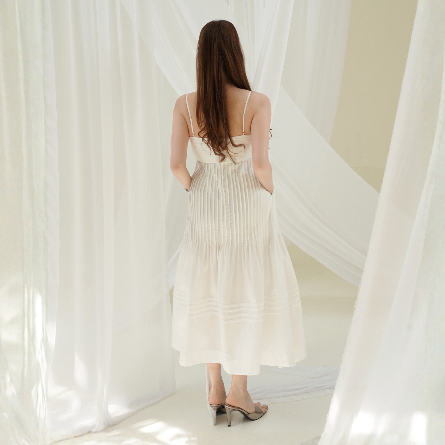 Lucid Dress White - VF