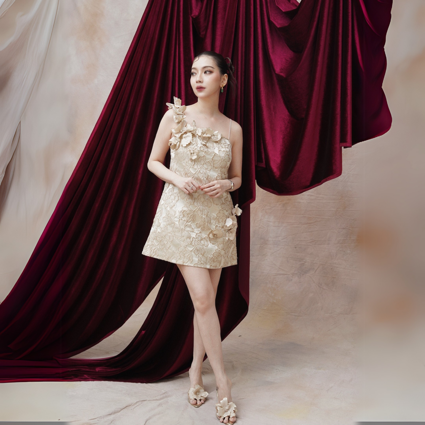 Loulou Dress Gold - VF
