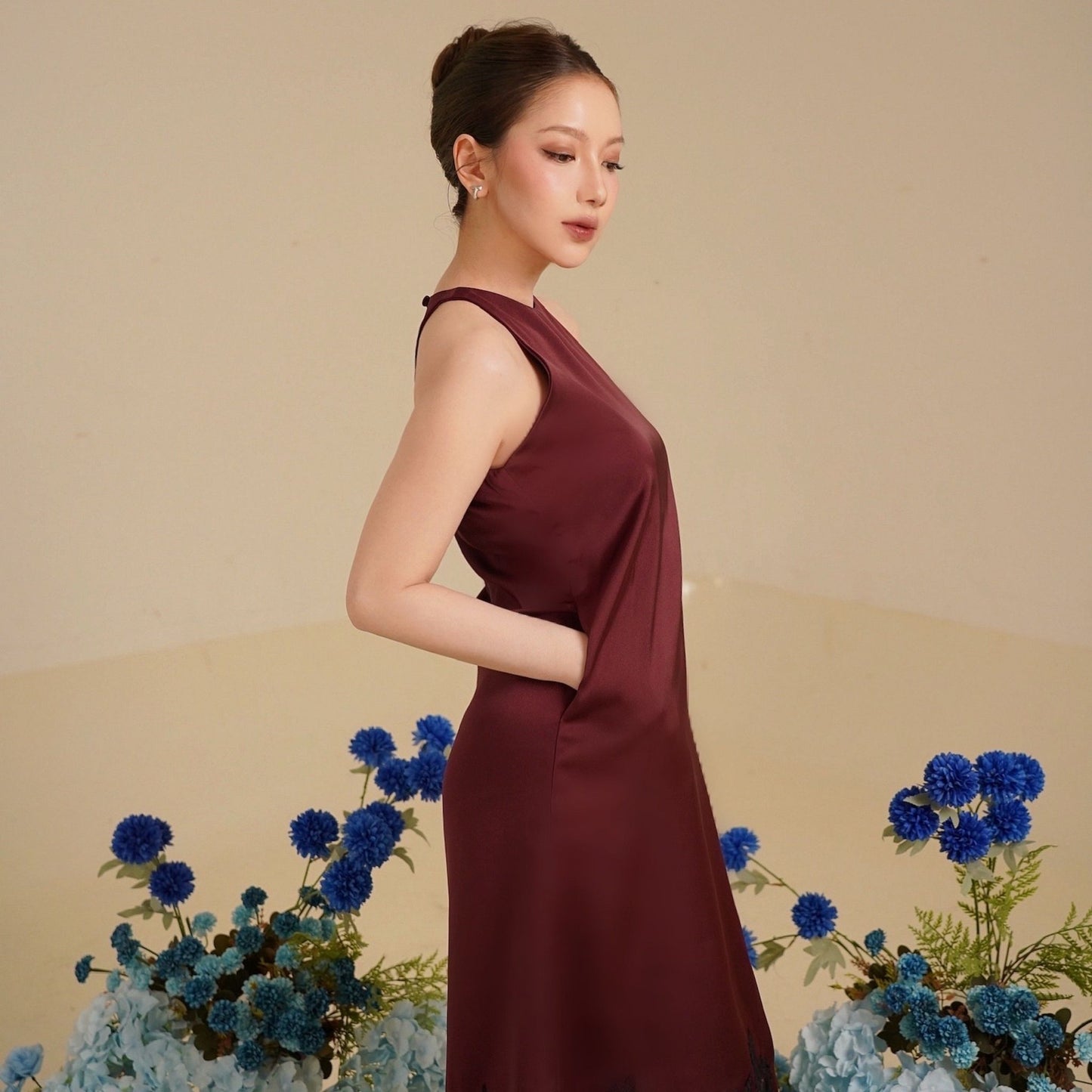 Amber Dress Burgundy - VF