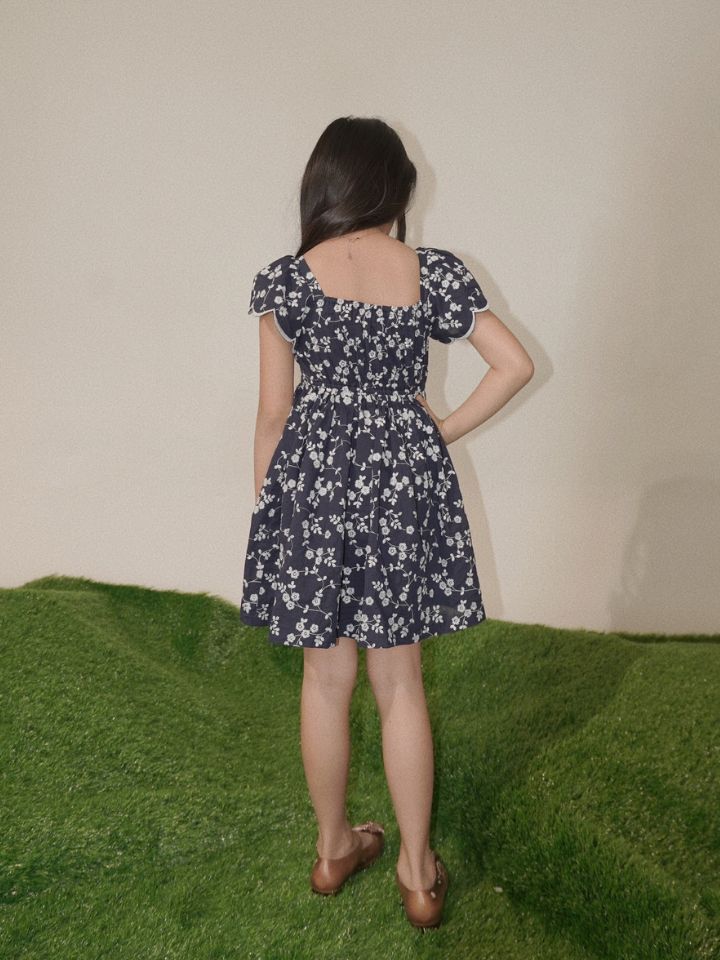 Pascal Dress Flare Navy Petite - VF (PO 12-19 Juli)