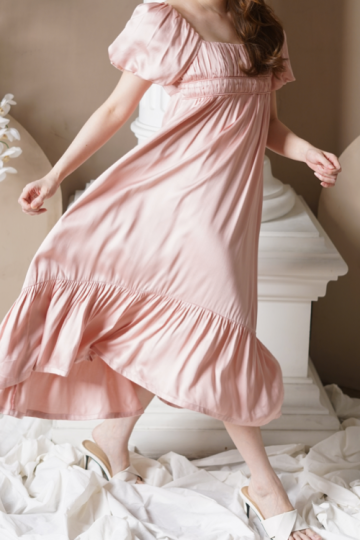 Daphne Dress in blush- VF