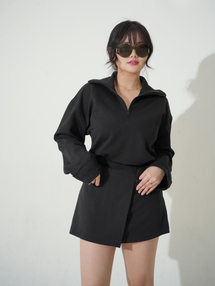 Issa Zip Top Black - VF