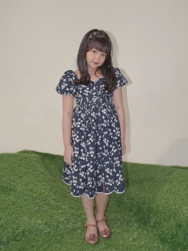 Sofia Dress Puffy Navy Petite - VF (PO 12-19 Juli)